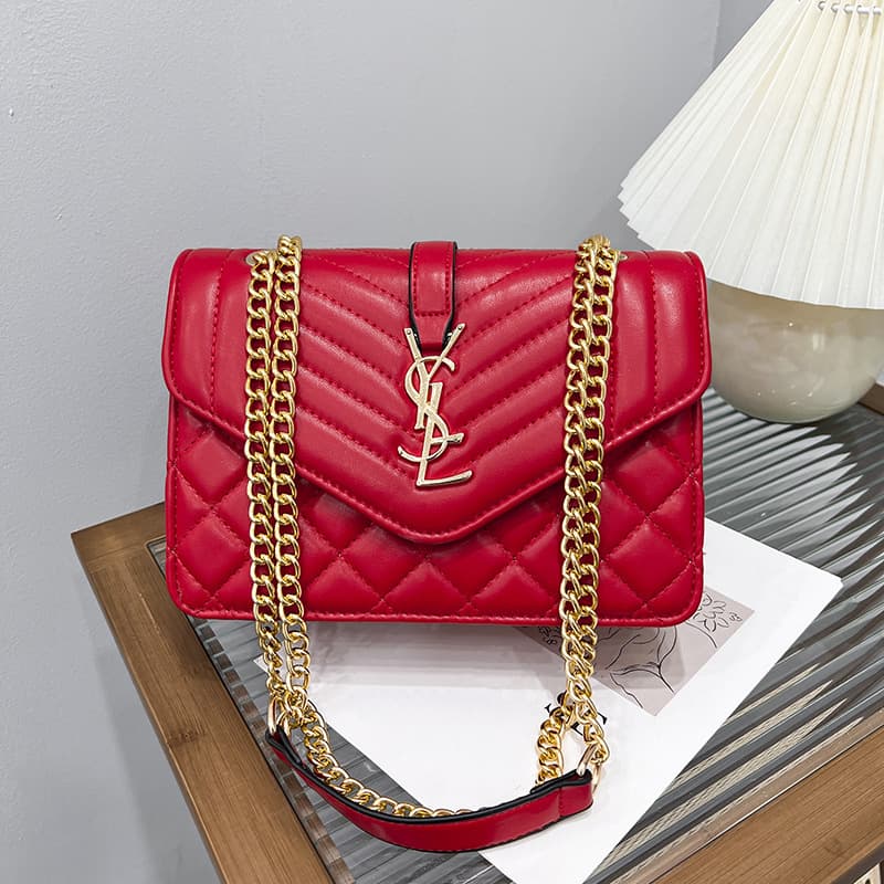 Sac bandoulière tendance et polyvalent French Niche Bag pour femme, collection été 2026. Grande capacité, texture haut de gamme.