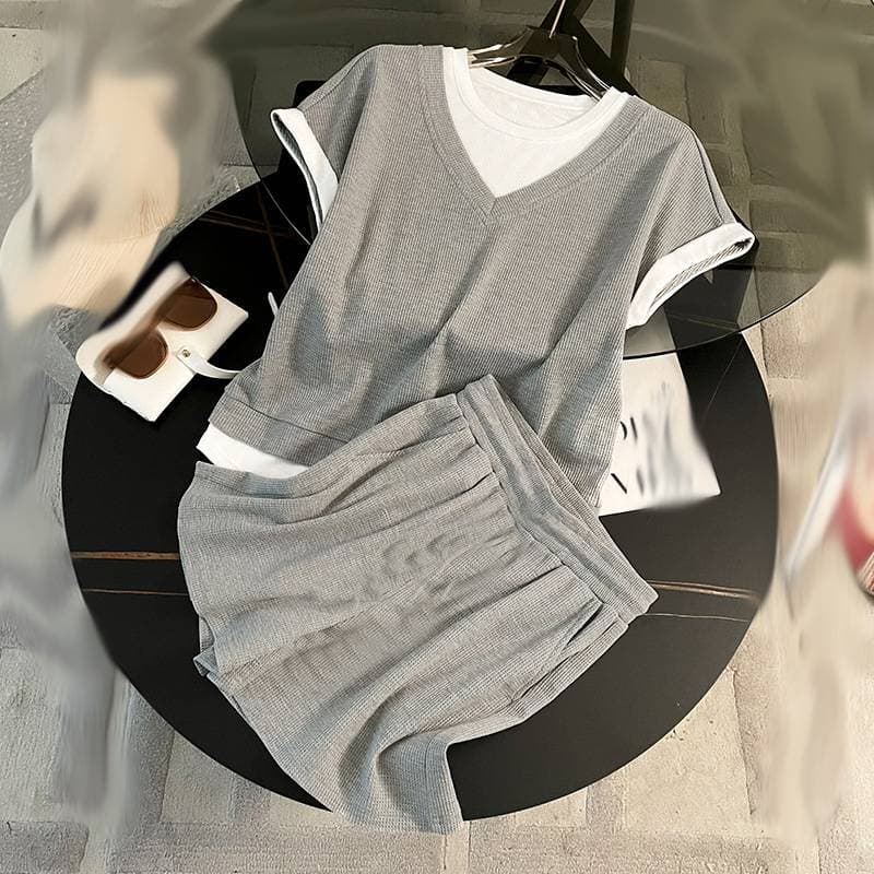 Women's Clothing Fashionable And Stylish Splicing Short Sleeved Suit For Women Loose And Slim, Two Piece T Shirt, Casual Shorts, Two Piece Suit
