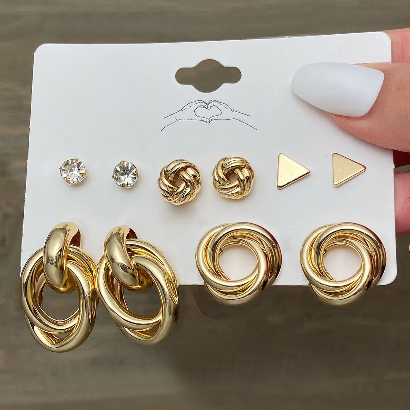 Lot de 11 boucles d'oreilles en perles torsadées en forme de cœur pour femmes, très tendance