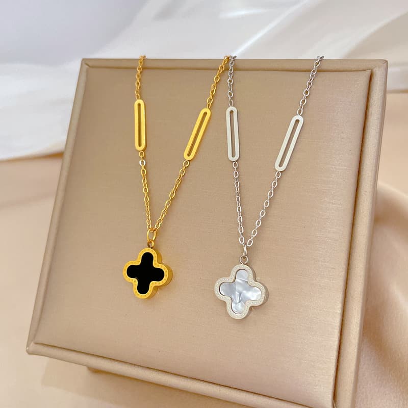 【 Full body titanium steel 】 Beimu Lucky Grass Flower Minimalist Wind Furnace Real Gold Necklace Female INS Mesh Red
