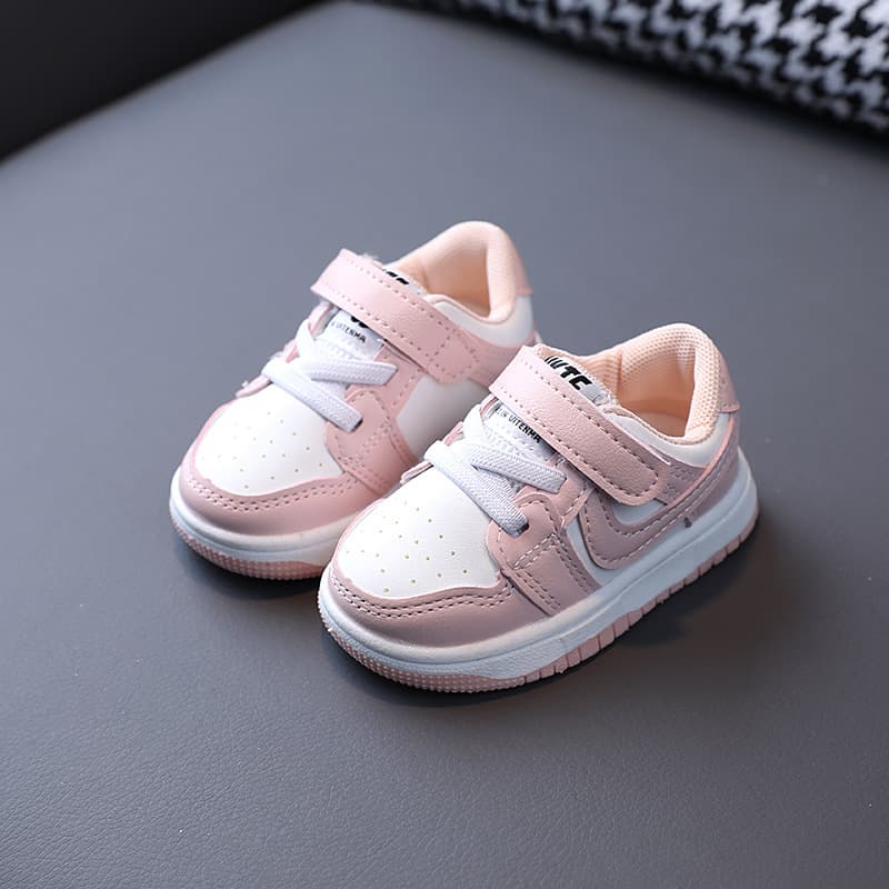 Planche de sport pour enfants garçons filles 2024 printemps automne version coréenne, bébé garçon simple petit blanc et marche