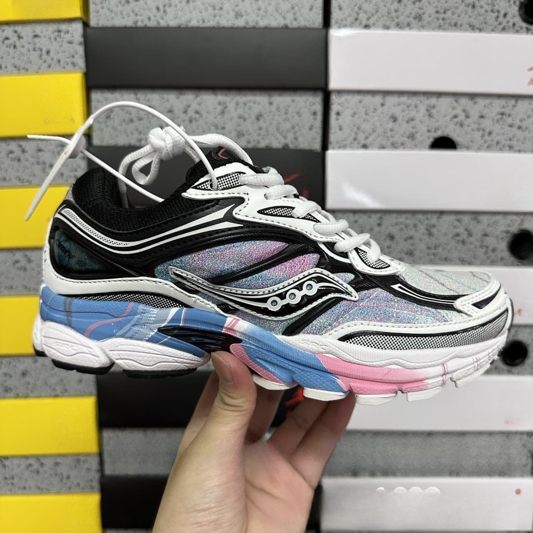 Chaussures de course Saucony PROGRID OMNI9 pour l'amorti et la durabilité en extérieur