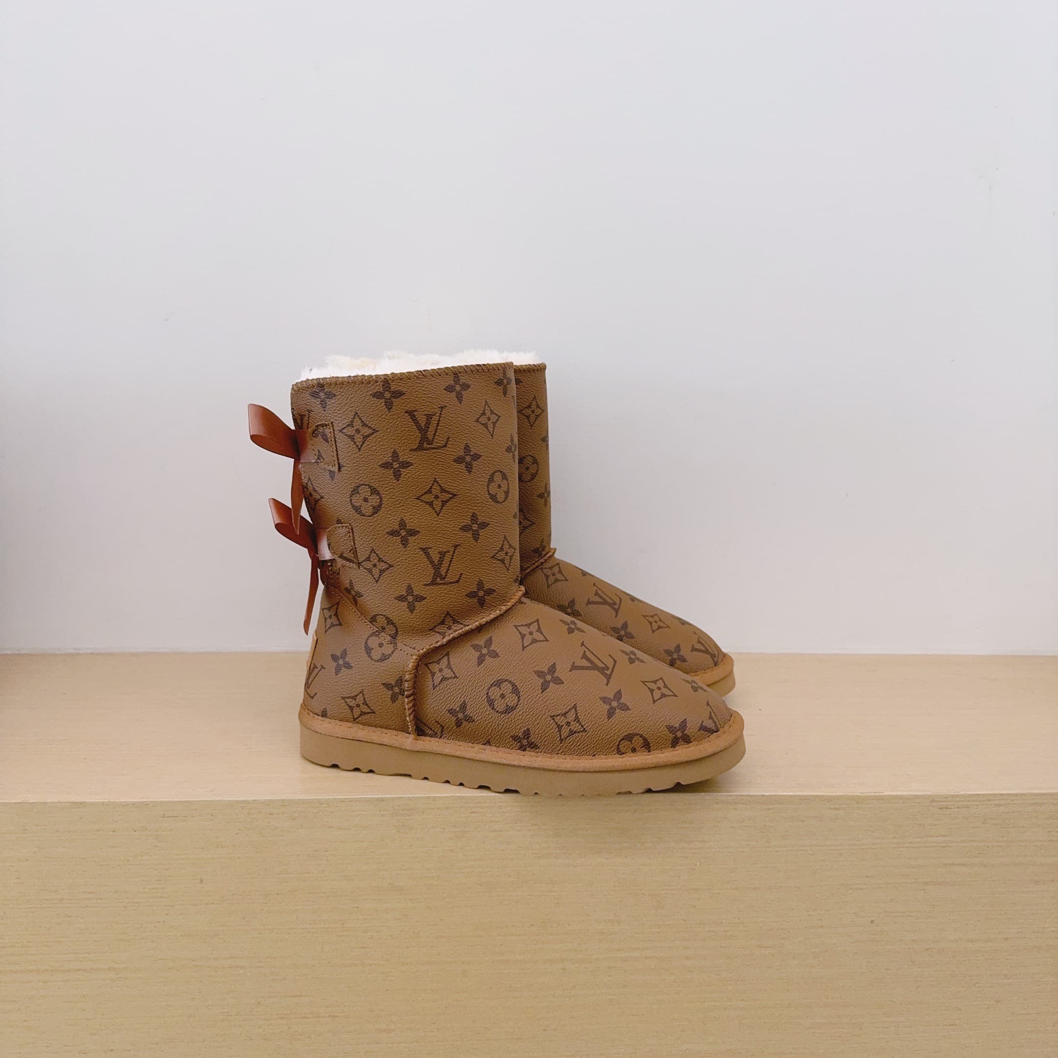 Nouvelles bottes UGG automne/hiver pour femme, confortables et chaudes, style décontracté / Bottes de neige mi-mollet