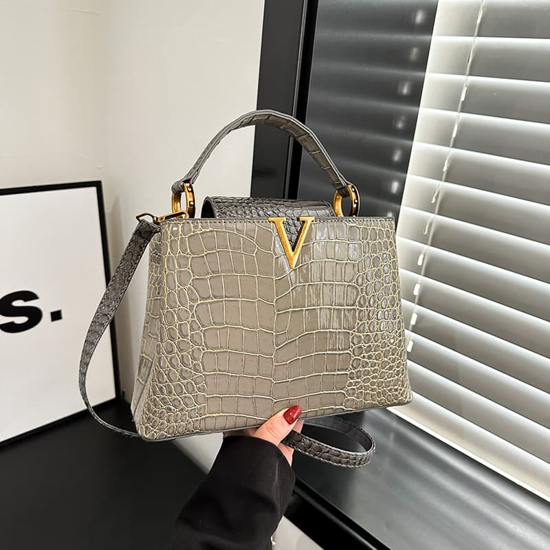 Beibei Shangpin 2023 New Fashion Light Luxury Crocodile Pattern Ladies Elegant Handheld One Shoulder Oblique Straddle