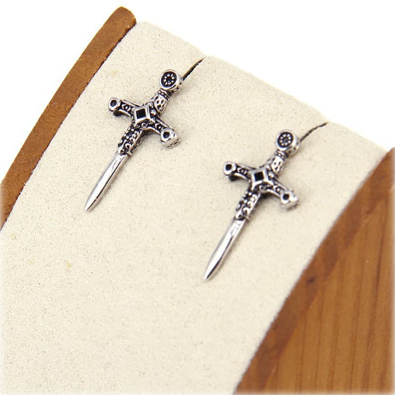 Boucles d'oreilles gothiques pour hommes, style punk, croix et épée, unisexe