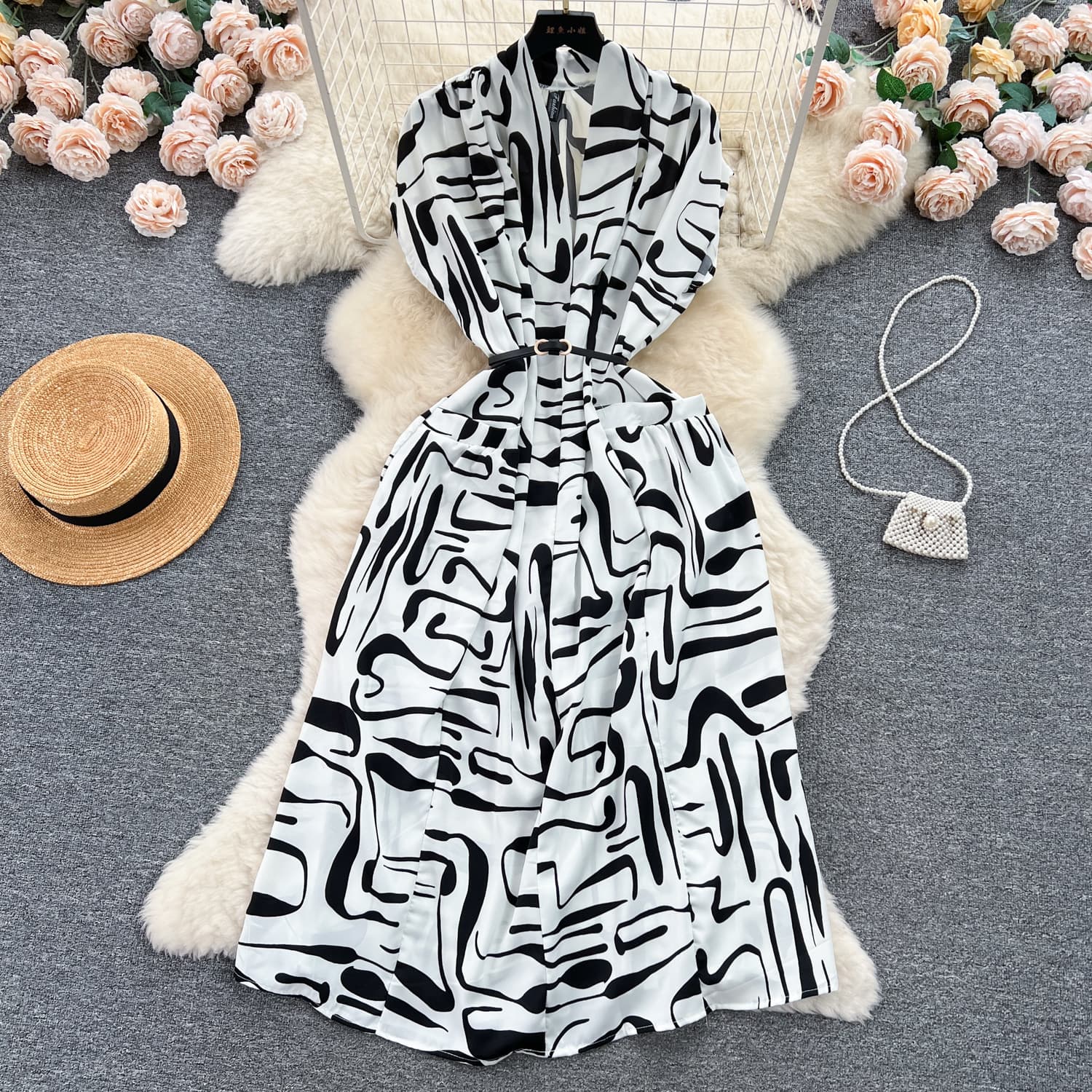 Women's light luxury retro V-neck printed dress summer French lace waist loose slim fit mid-length shirt dress