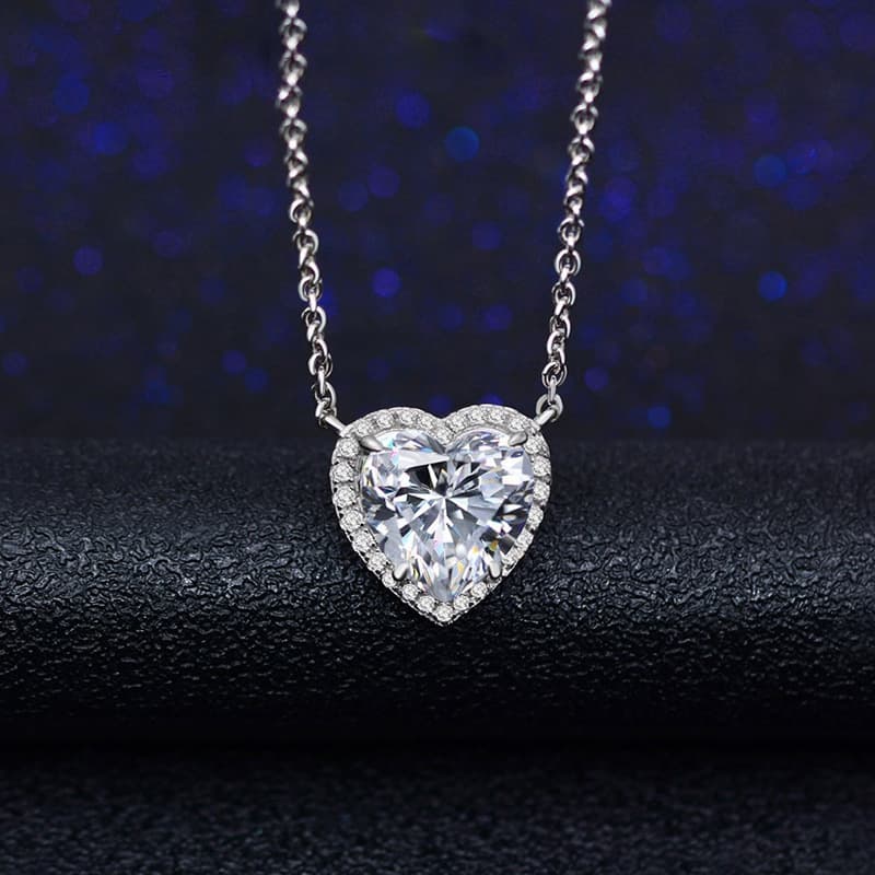 Moissanite necklace female pt950 platinum plated clavicle chain eight hearts and eight arrows zircon pendant jewelry