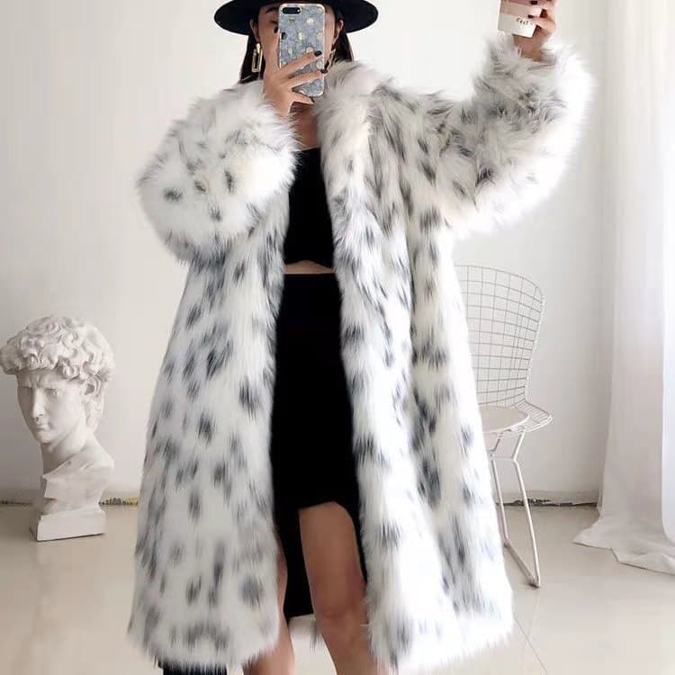 Women's long-sleeved Artificial Fur coat