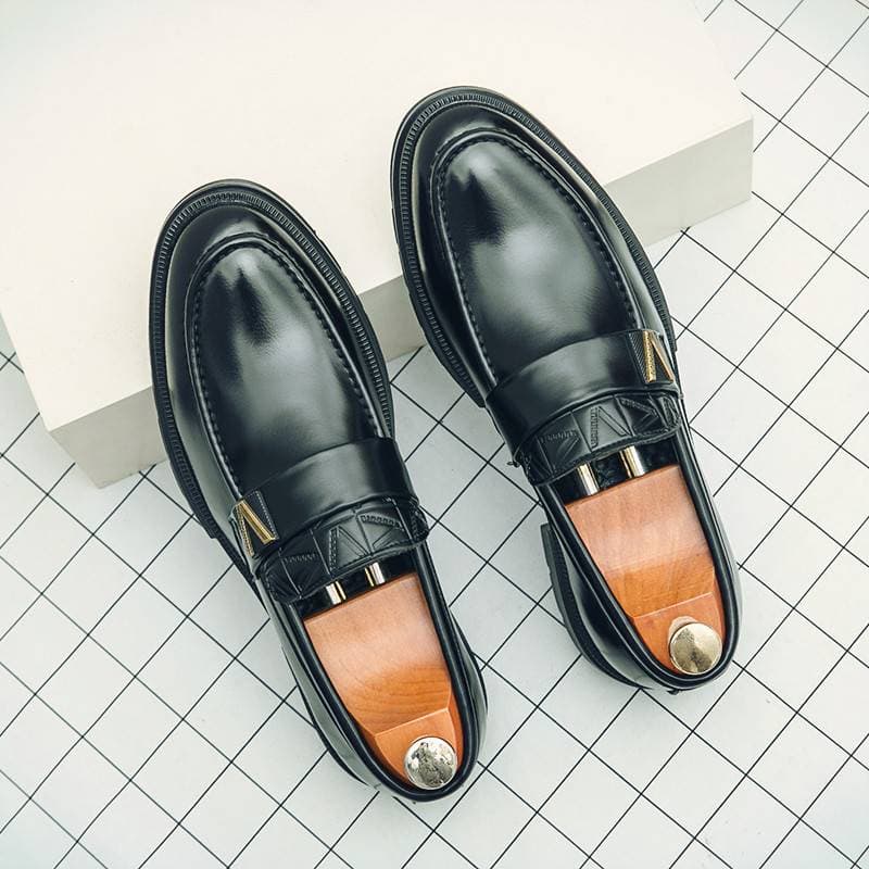Spring New Platform Tassels Loafers Men Black And White Wedding Party Casual Shoes Formal Business Shoes Slip-on Leather Shoes 38-46