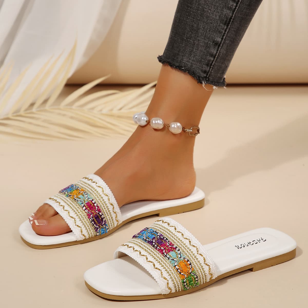 Flip-flops Women Wear Braided Beach Slippers