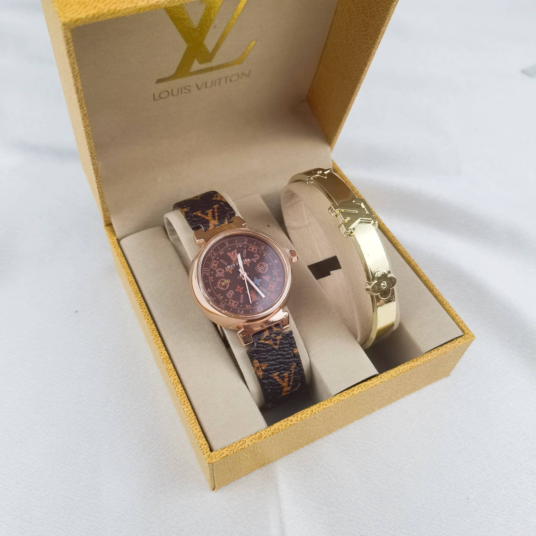 (Ensemble de 2 pièces) Style B Nouveau cadran design Mix and Match Style Bracelet Convient pour Style universitaire, Affaires, Fête, Cadeau Femmes