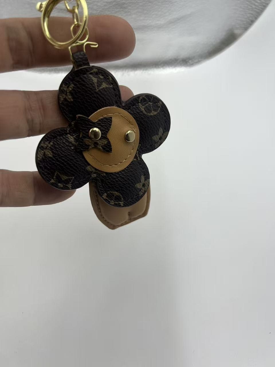 Fashionable Leather Sunflower Bag Charm Creative Keychain Cute Elderly Flower Diy Bag Accessories Trendy Plaything