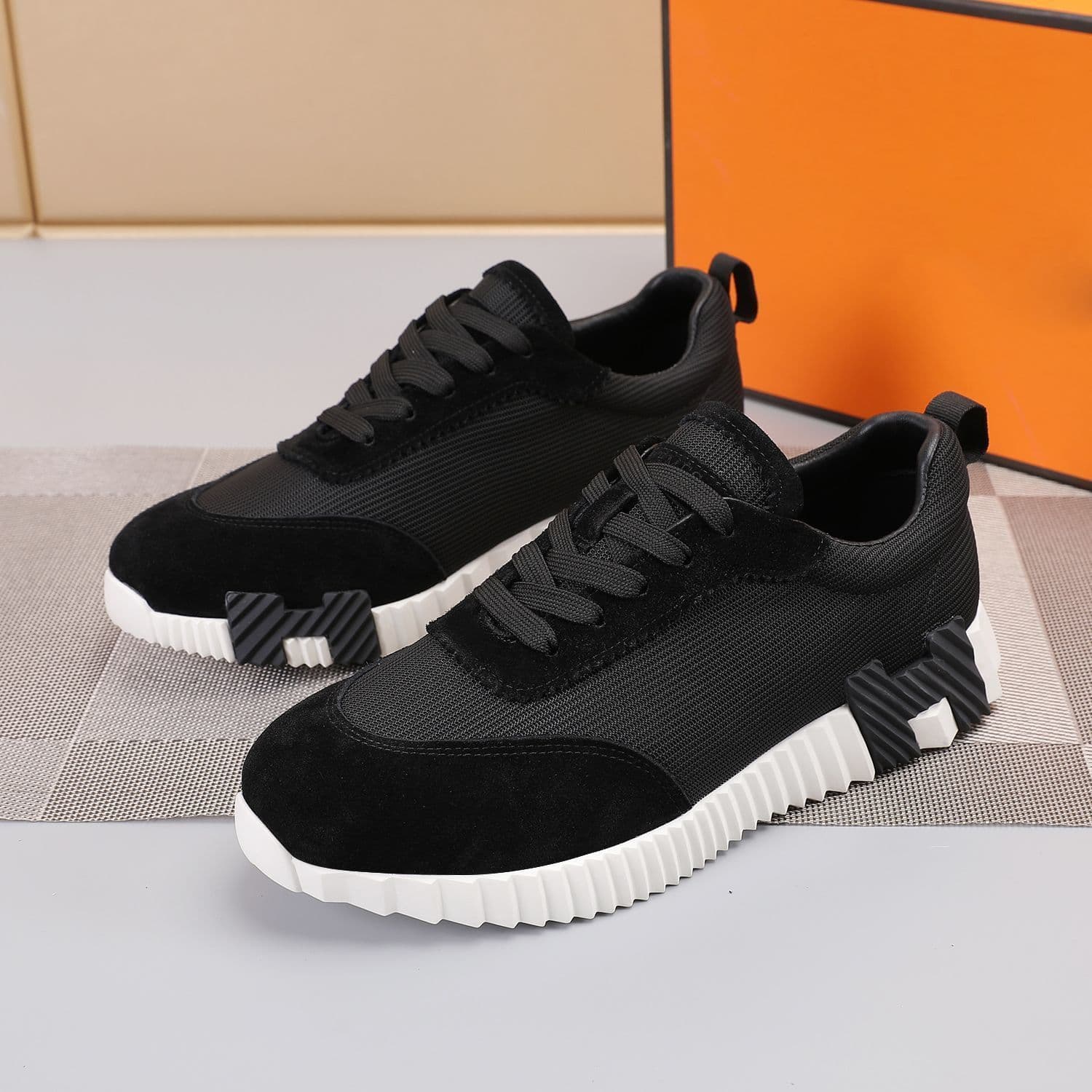Chaussures tendance pour couples de la marque H, baskets décontractées confortables et polyvalentes en cuir véritable respirant et en maille,