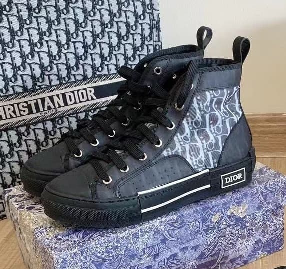 Les chaussures montantes unisexes sont à la mode, basses et hautes, chaussures blanches populaires et décontractées, en stock, taille 36-42, de bo