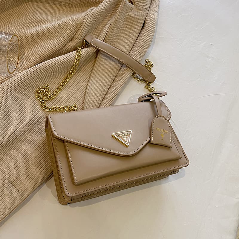 Sac bandoulière tendance pour femme, style écolière, collection 2026