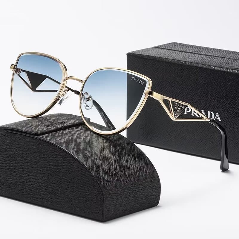 Des lunettes de soleil tendance et cool : un cristal qui illumine le beau monde et protège l'âme