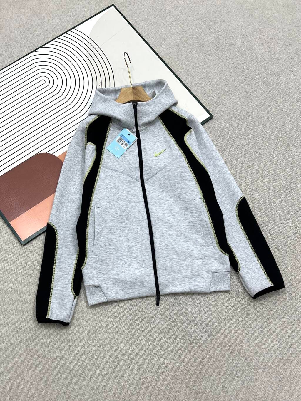 Ensemble veste de sport et pantalon droit en maille patchwork TCH quatre couleurs de la marque Designer 26 Nk