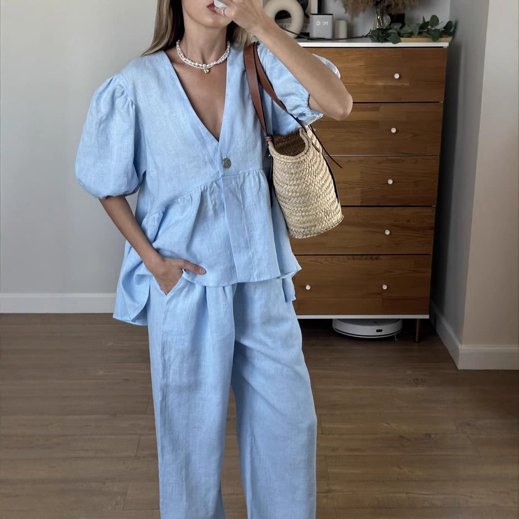 Women’s Clothing Spring And Summer New Sweet Solid Color Suit Pure Cotton V Neck Top Bubble Short Sleeved Trousers 2 Piece Set