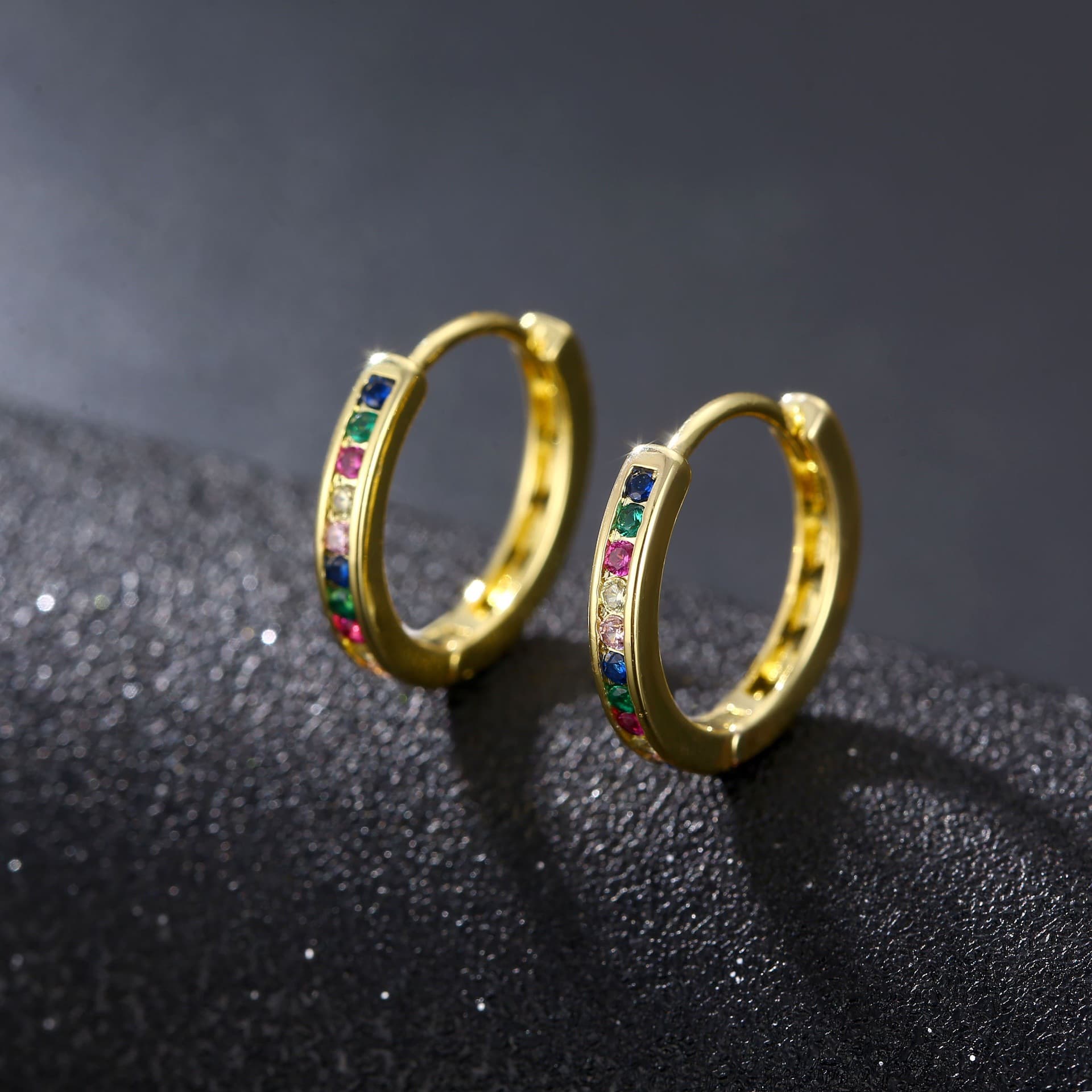 Source factory men's jewelry single row ear buckle colored diamond earrings large, medium and small earrings spot supply jewelry