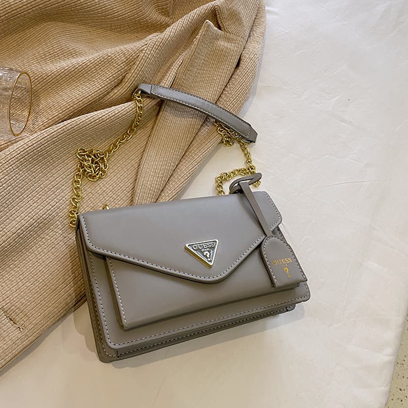 Sac bandoulière tendance pour femme, style écolière, collection 2026