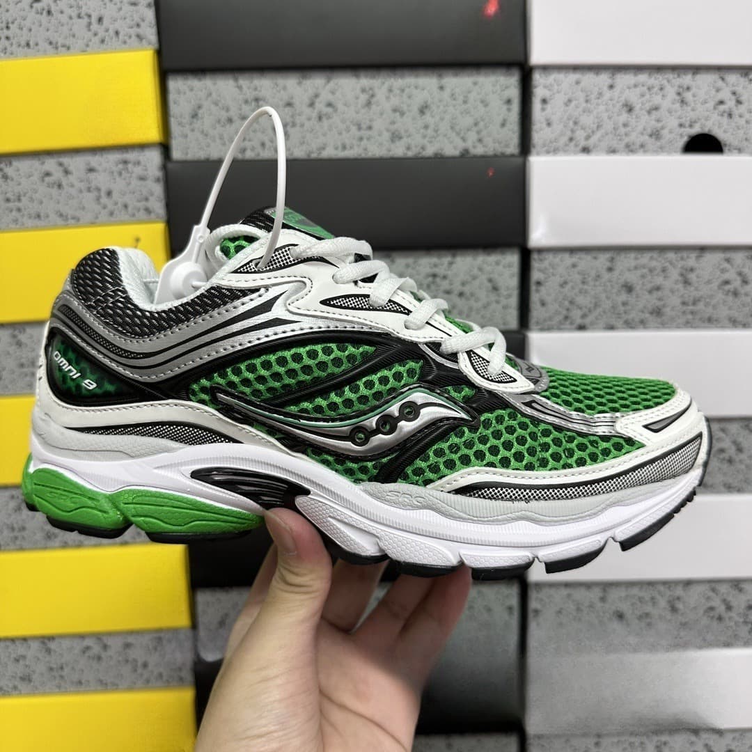 Chaussures de course Saucony PROGRID OMNI9 pour l'amorti et la durabilité en extérieur