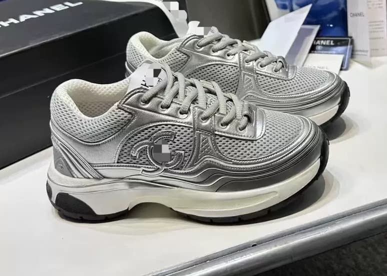 Nouvelles chaussures de course antidérapantes Curb Couple à semelle épaisse et color block