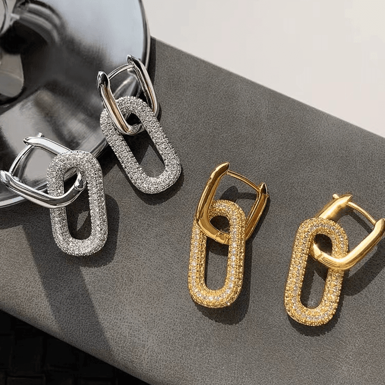 Unisex Jewelry Fashion Full Diamond Geometry Retro Earrings Women's Niche Design Ear Buckle Ear Studs Light Luxury 2022 New Fashion Golden Earrings