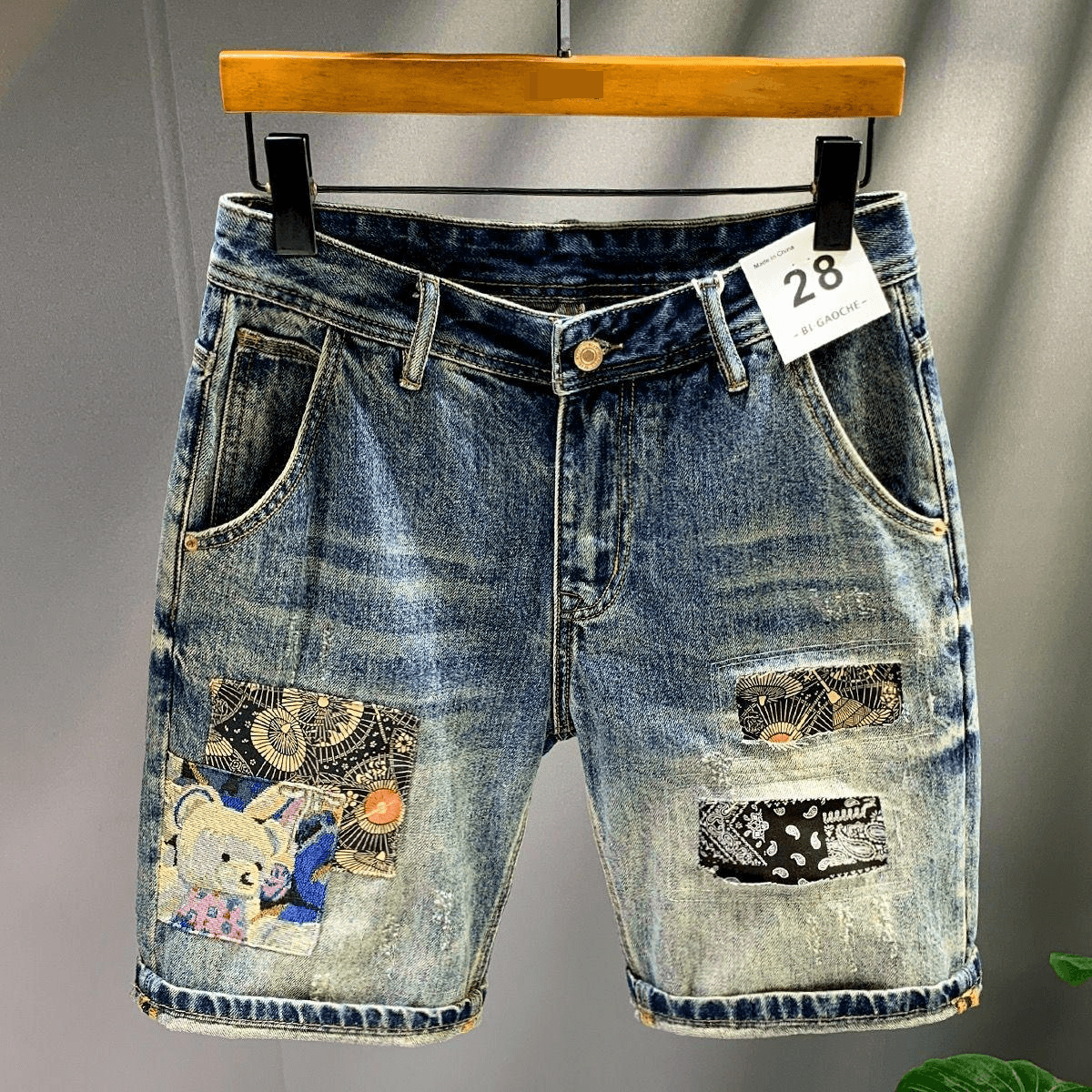 Men's Clothing High Street Fashion Retro Denim Shorts Loose Personality Trendy Ripped Patch 5 Point Pants
