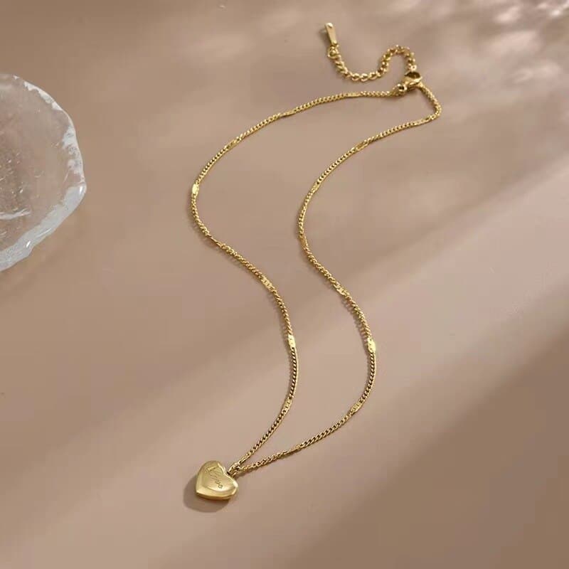 Fashion 1pcs Gold-color Necklace Ms Simple Fashion Peach Heart Engraved Love Collarbone Chain Holiday Gifts