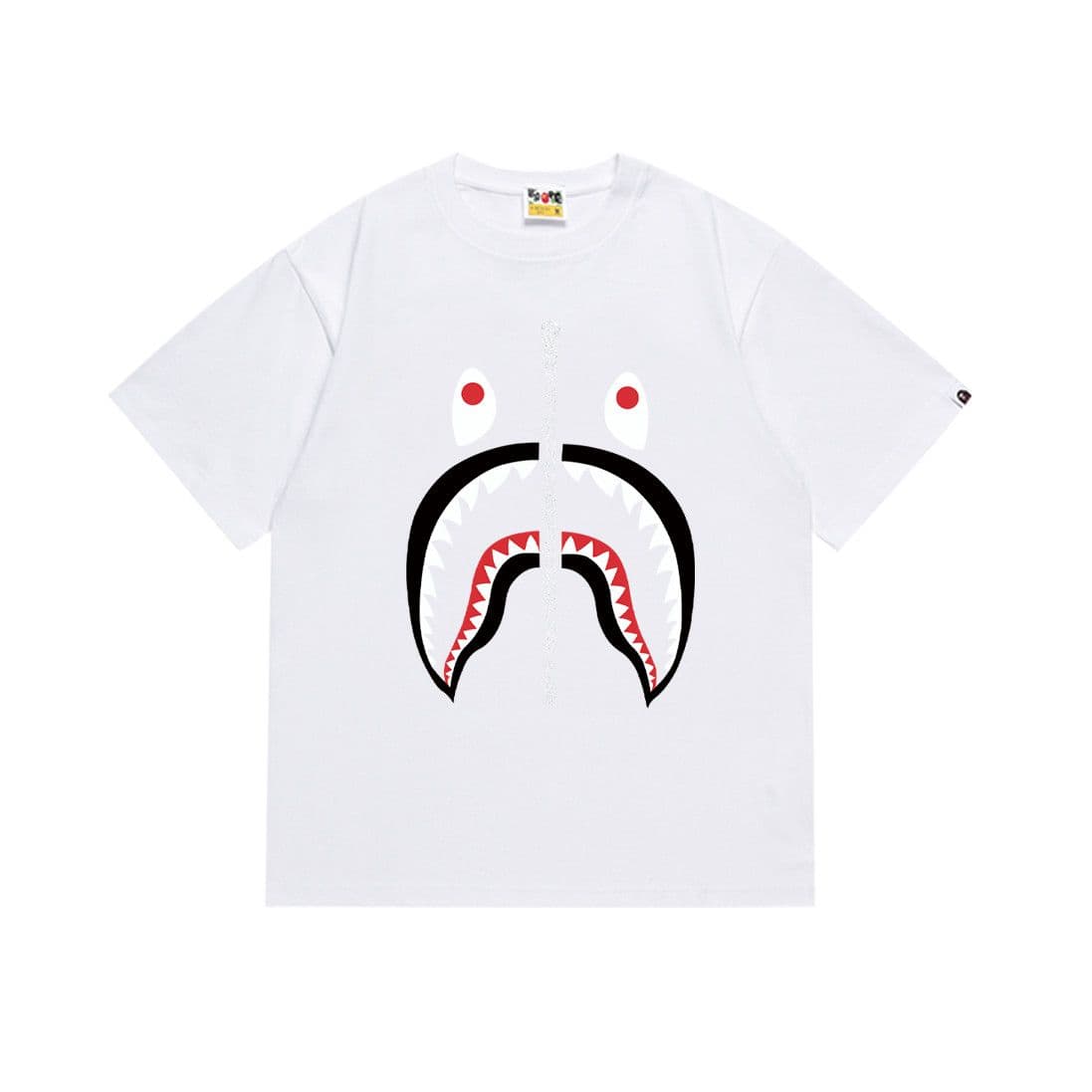 T-shirt enfant à manches courtes imprimé d'un requin, motif homme-singe. 100% coton.