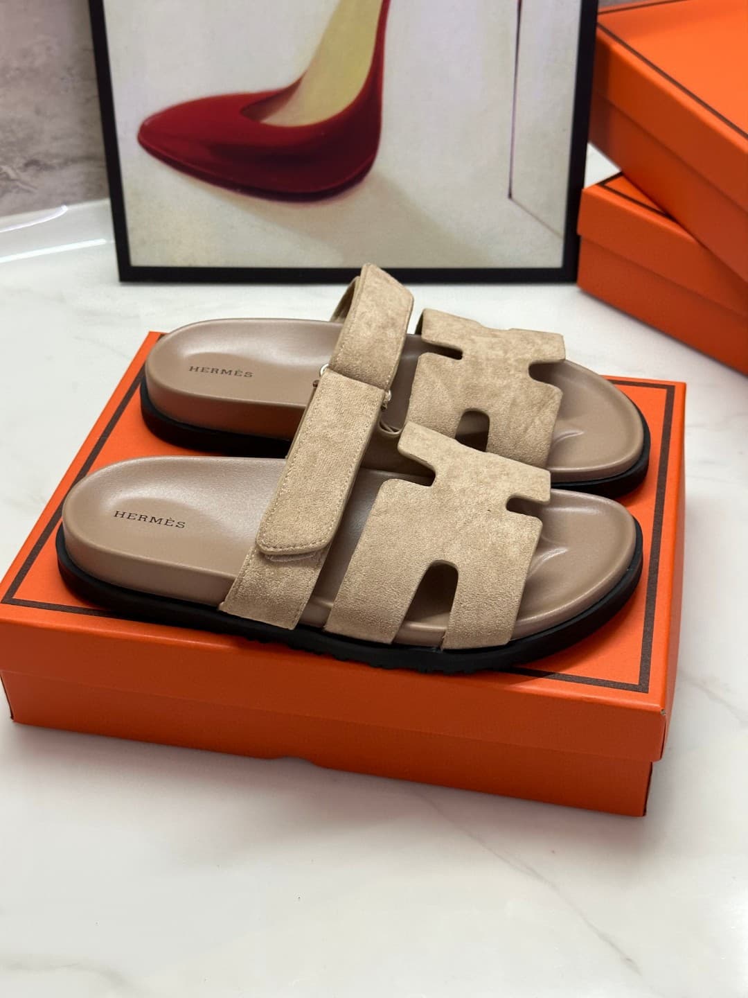 Pantoufles de marque de luxe de couleur unie pour femmes, chaussures plates décontractées, pantoufles à la mode et à la mode pour la maison et l'