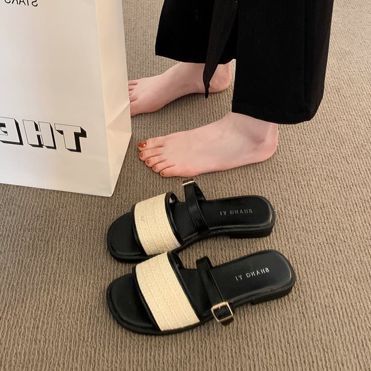 Stomp Feeling Soft Bottom Non-slip Flat Slippers Women's Outer Wear New Retro All-match Casual Beach Shoes