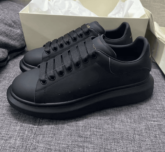 Alexander McQueen.Printemps et été nouvelle tendance de la mode chaussures blanches unisexes semelle épaisse chaussures de sport décontractées c