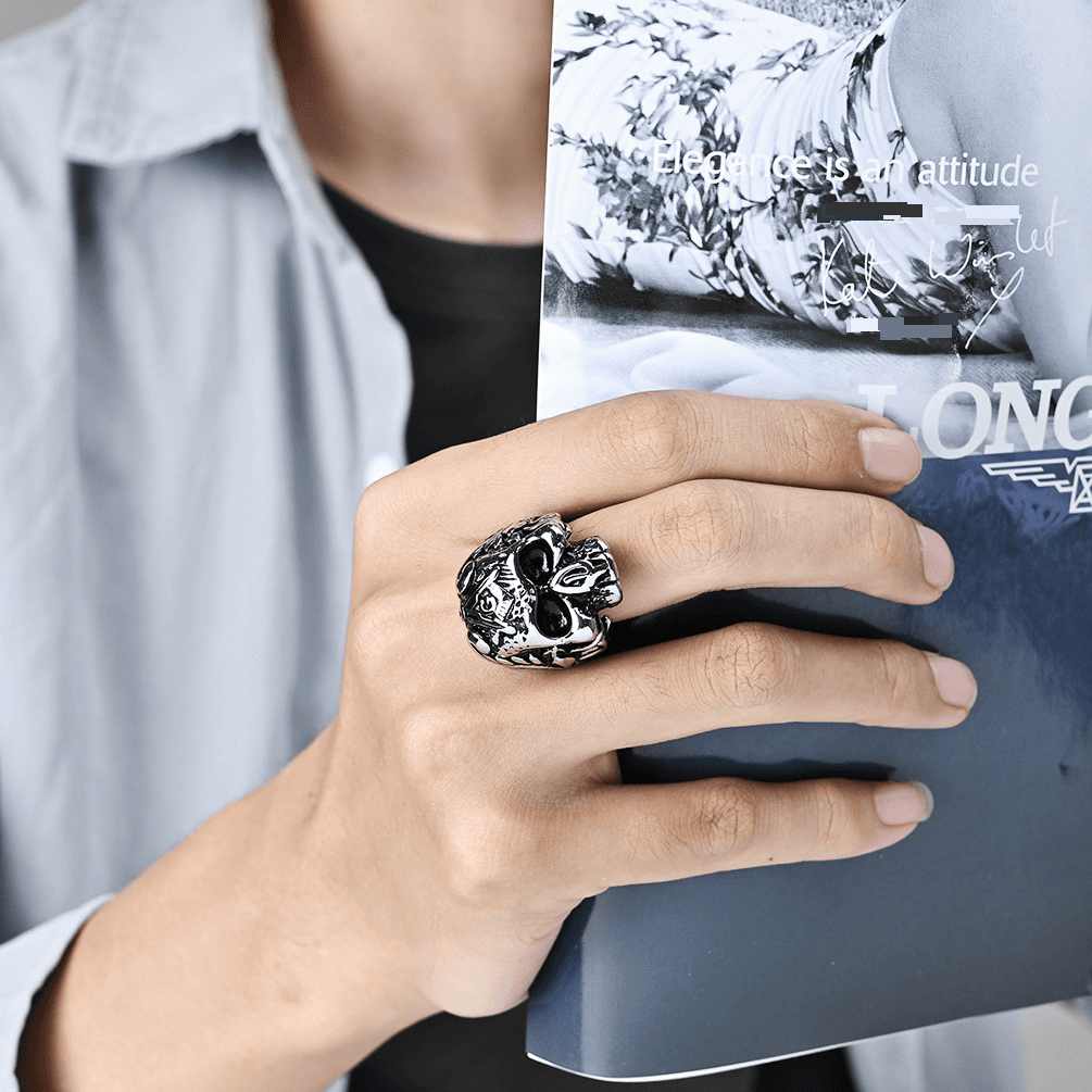 Retro style skull head Freemason titanium steel ring ring men's brotherhood personality domineering hand jewelry