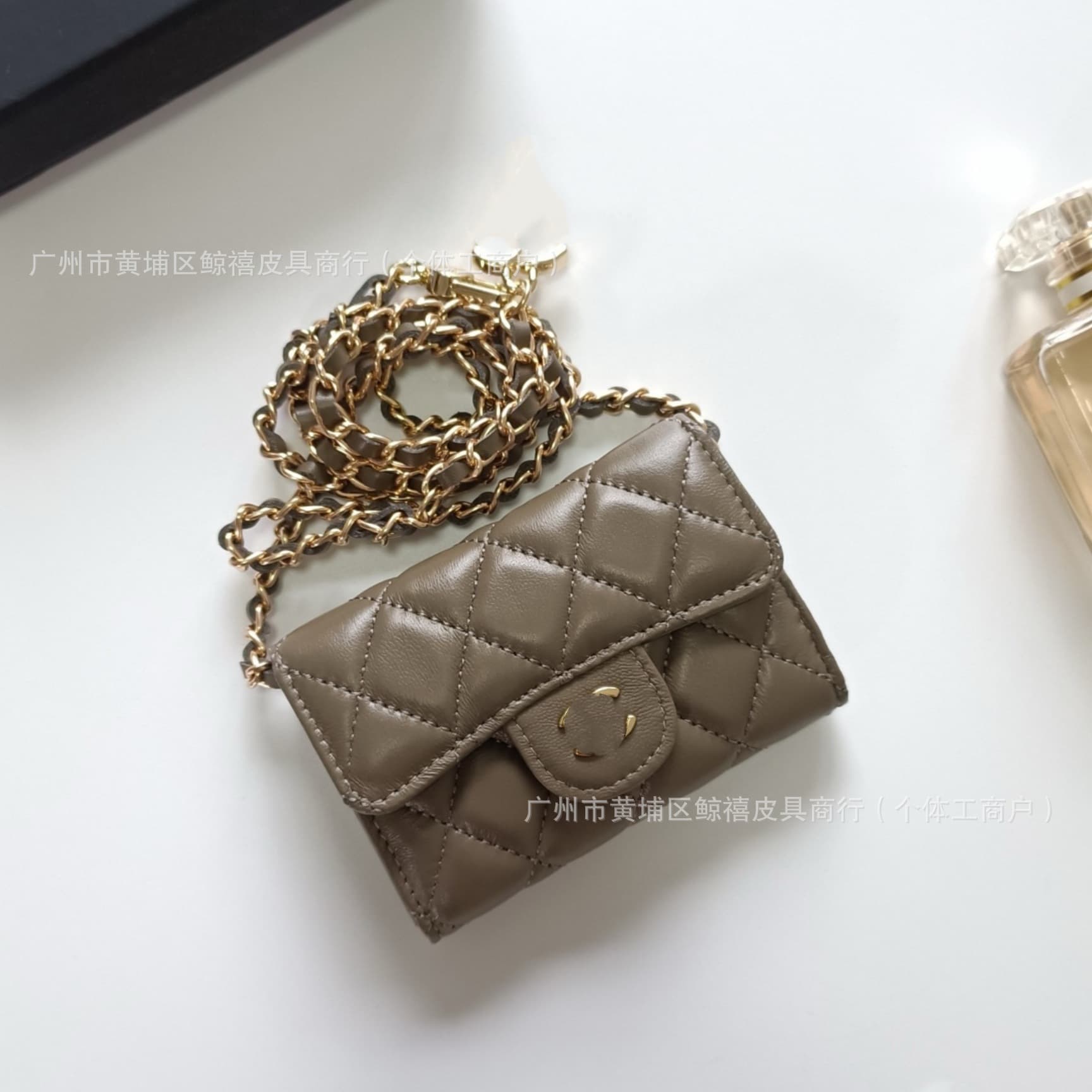 Porte-monnaie classique à rabat en cuir caviar, mini porte-cartes, sac banane matelassé, porte-cartes