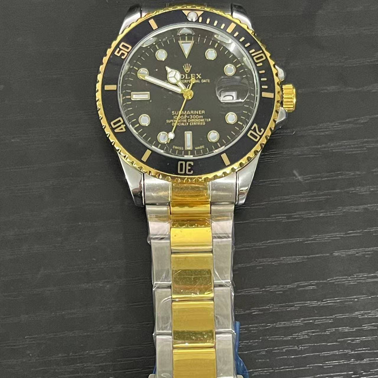 Sea-Dweller Montre pour homme étanche en métal vintage classique avec succès à quartz 37 mm