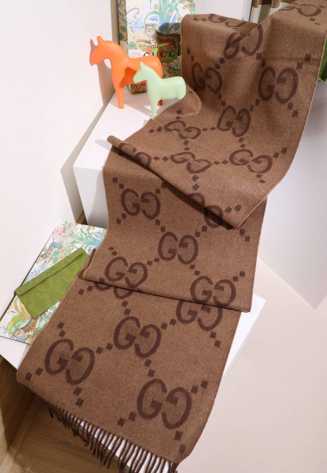 Écharpe de marque en cachemire pour homme et femme, écharpe d'hiver tendance et luxueuse, châle chaud et confortable