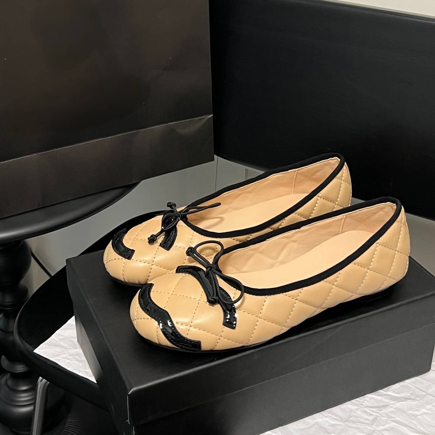 Nouvelle collection printemps-été 2025, modèle C, ballerines plates monoblocs à décolleté bas pour femmes