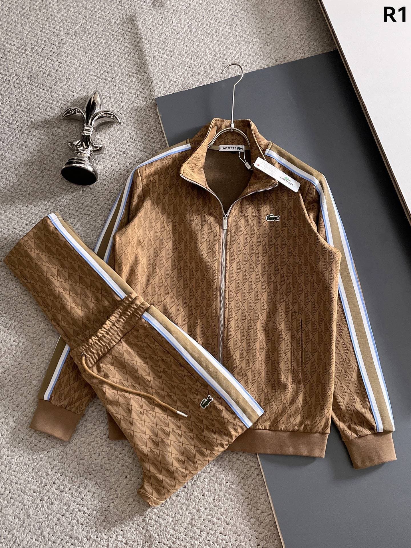Costume décontracté tendance en crocodile français avec fermeture éclair et plusieurs couleurs assorties, style décontracté et polyvalent