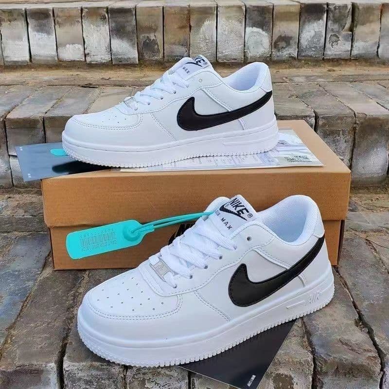 One Black Mini Gold Hook Low Top Sports Trendy Couple Petites chaussures blanches Instagram