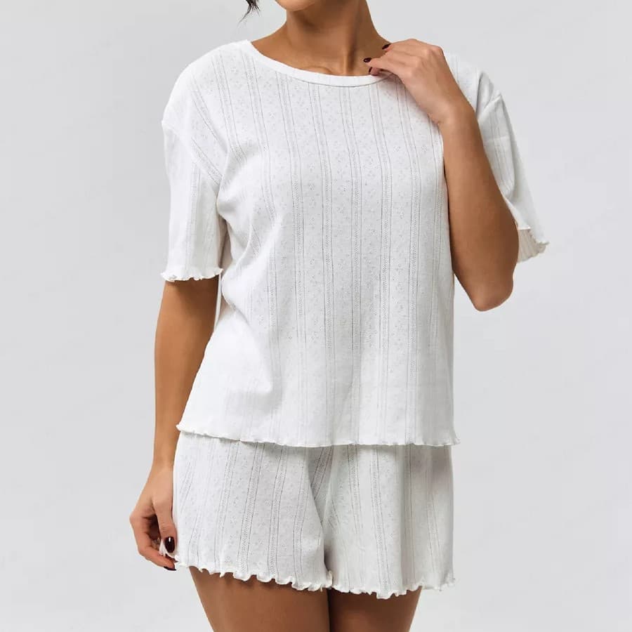 Women's Sleepwears Comfortable Cotton Filled Hem Shorts With Half Sleeves