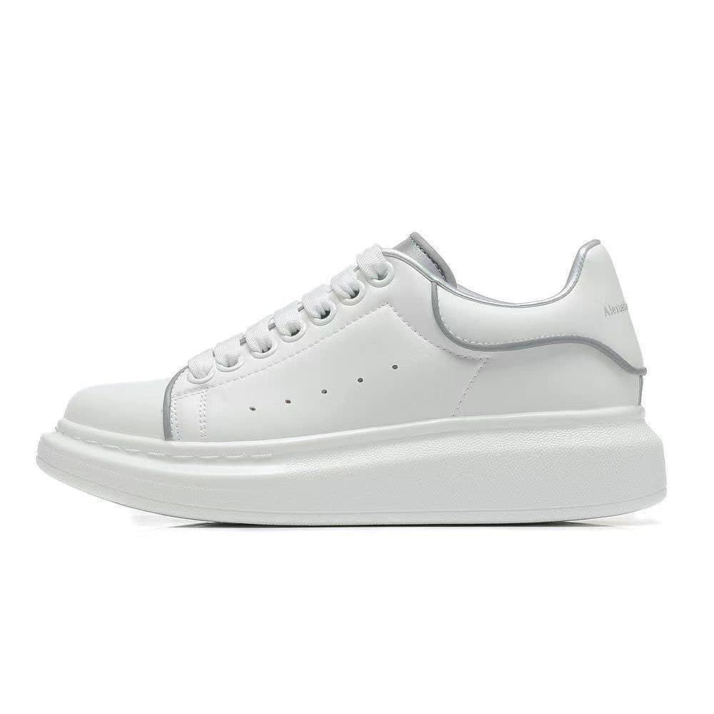 Alexander McQueen.Printemps et été nouvelle tendance de la mode chaussures blanches unisexes semelle épaisse chaussures de sport décontractées c