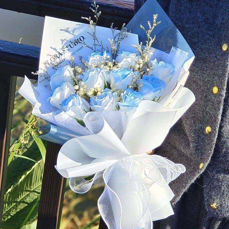 Festival Gifts Christmas Valentine's Day Gift Finished Crushed Ice Blue Rose Bouquet For Girlfriend Simulation Soap Flower Immortal Dried Bouquet Gift