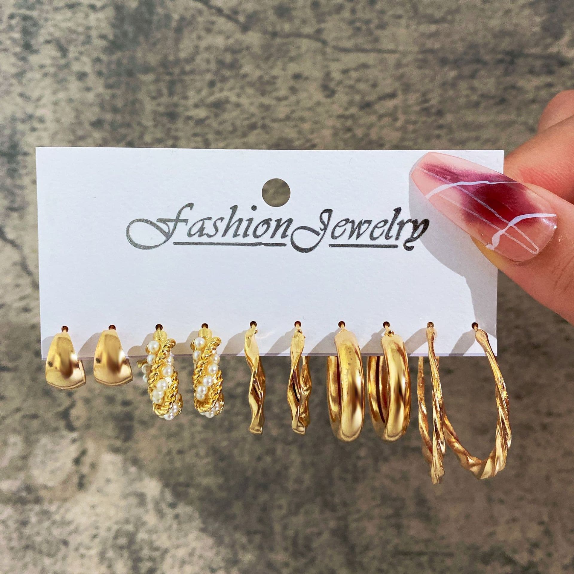 Lot de 11 boucles d'oreilles en perles torsadées en forme de cœur pour femmes, très tendance