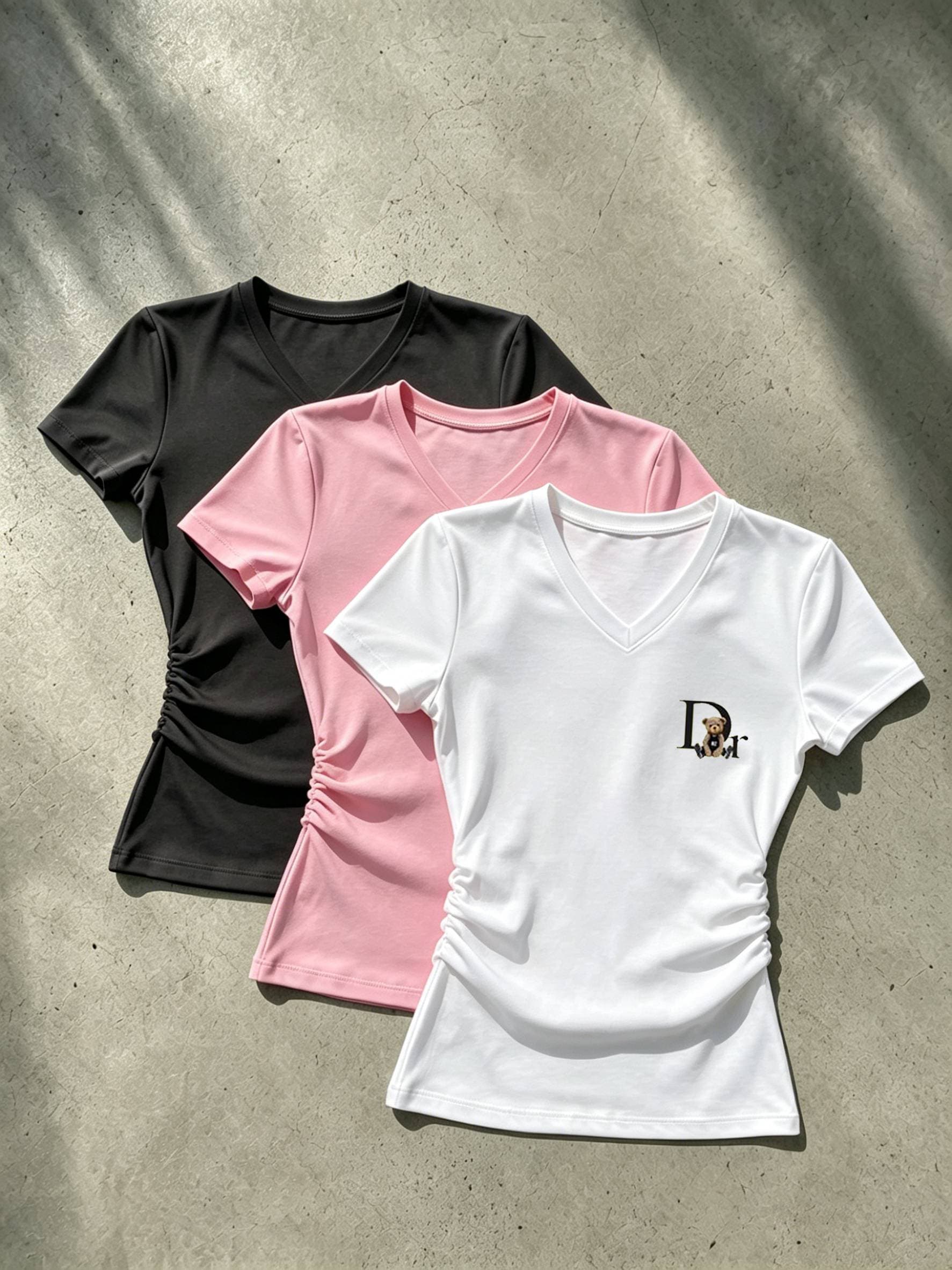 European And American Sexy Slim Fit T-shirt With Printed V-neck And Pleated Waist