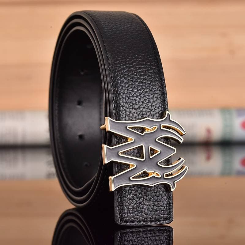 La ceinture pour homme est magnifiquement conçue et finement fabriquée