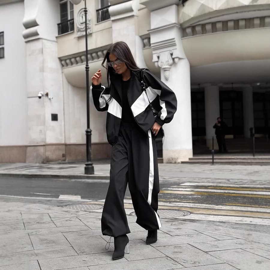 ​Women's Casual Two-Piece Set Stylish Loose-Fit Color Block Zip-Up Hoodie With Matching Pants For Streetwear Fashion​