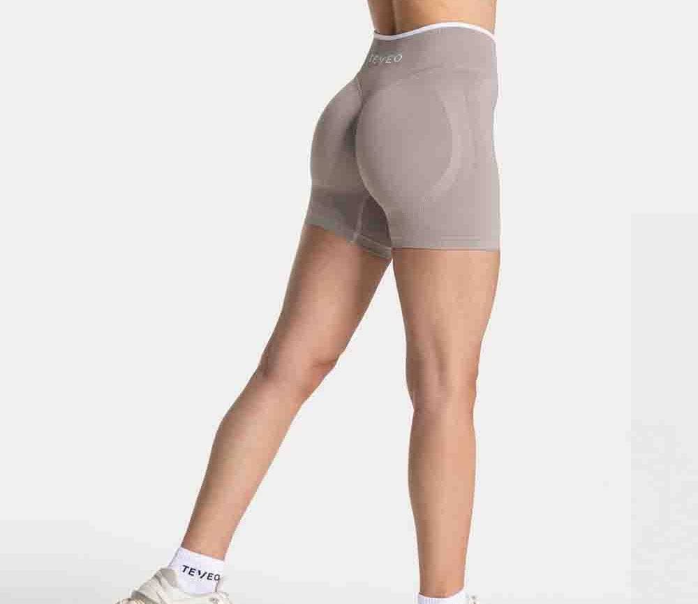 Ensemble débardeur et short de yoga ajusté sans coutures à blocs de couleur - Un article très populaire