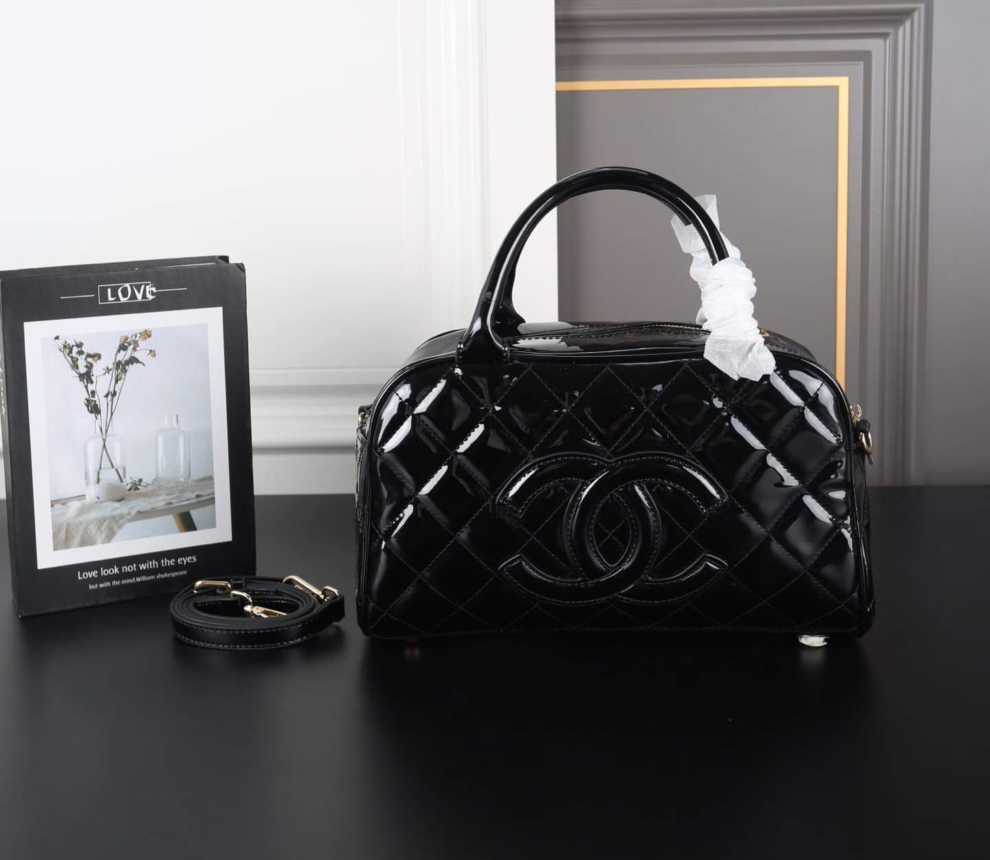 Sac bowling brodé à motif losanges, coloris uni, collection été 2026 - Sac à main décontracté avec bandoulière