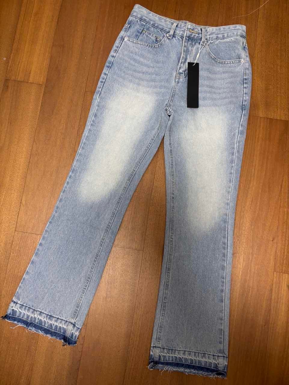 Vêtements pour hommes : 26 nouveaux jeans à jambes droites délavés vintage : un denim légèrement évasé inspiré du street style et d’Inst